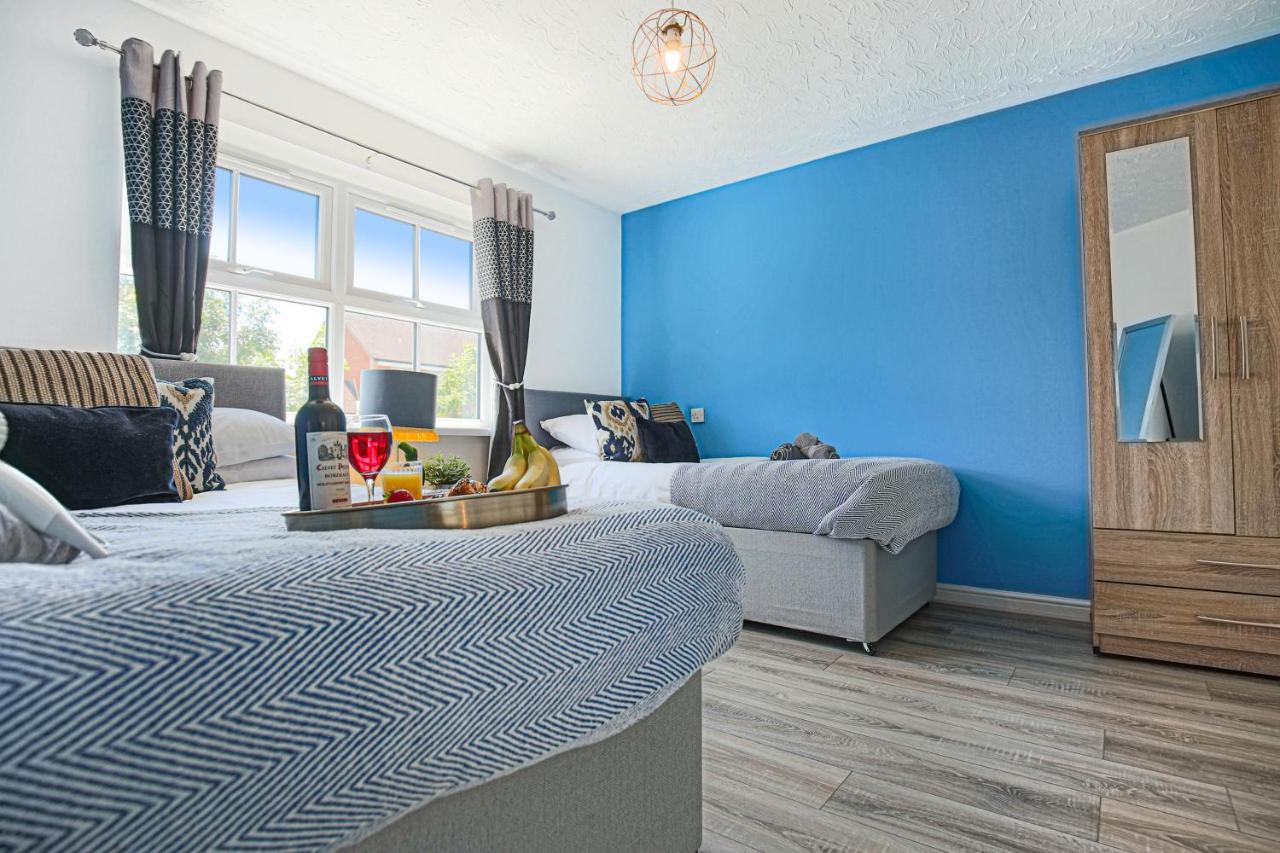 Delightful 2 Bed Apartment For Bicester Outlet Shopping By Platinum Key Properties ภายนอก รูปภาพ