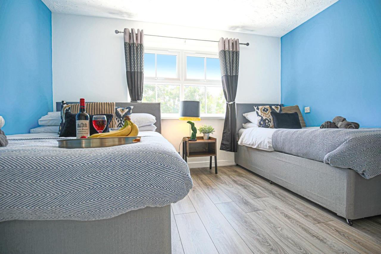 Delightful 2 Bed Apartment For Bicester Outlet Shopping By Platinum Key Properties ภายนอก รูปภาพ