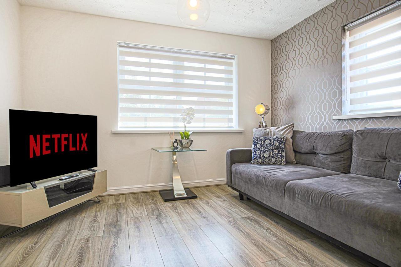 Delightful 2 Bed Apartment For Bicester Outlet Shopping By Platinum Key Properties ภายนอก รูปภาพ