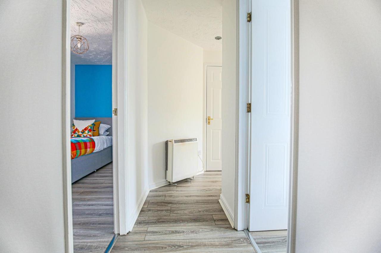 Delightful 2 Bed Apartment For Bicester Outlet Shopping By Platinum Key Properties ภายนอก รูปภาพ