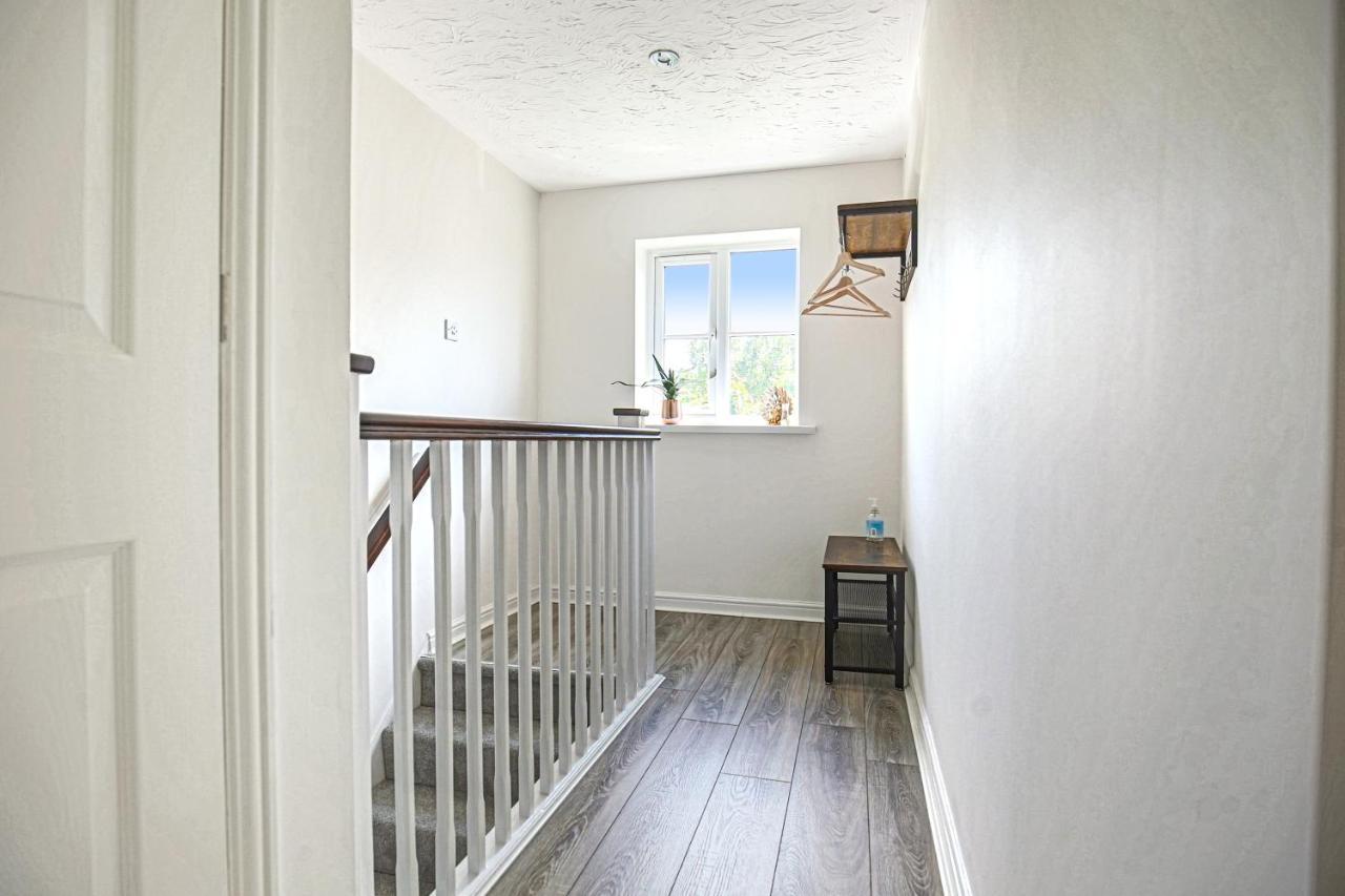 Delightful 2 Bed Apartment For Bicester Outlet Shopping By Platinum Key Properties ภายนอก รูปภาพ